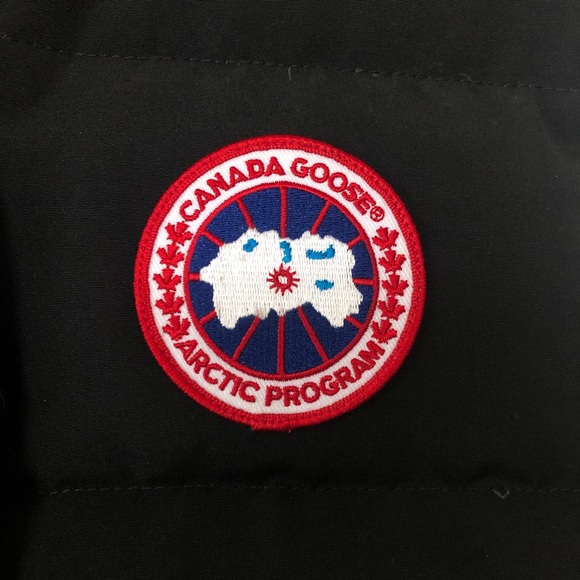 Canada Goose Vest - Picture 2 of 6